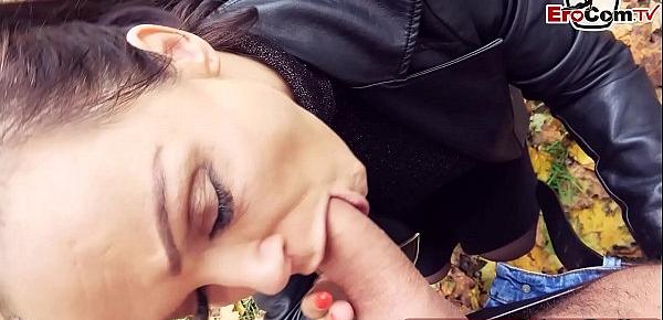 Deutsche mollige Hausfrau öffentlich abschleppen mit dicken natur titten EroCom Date Casting